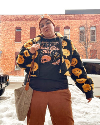 CAN A FAT NON-BINARY ARTIST JUST DECIDE TO BECOME A FASHION BLOGGER?